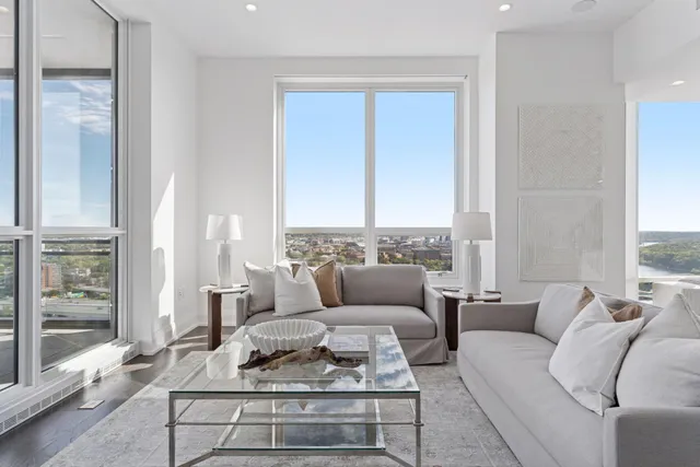$1,695,000 | 1111 West River Parkway, Unit 26C, Minneapolis, MN 55415