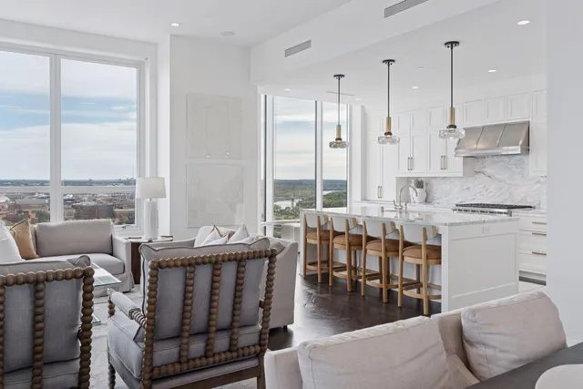 $1,695,000 | 1111 West River Parkway, Unit 26C, Minneapolis, MN 55415