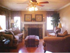1904 Alpine Road Johnson City, TN 37604 - Photo 3 of 12 Living Room