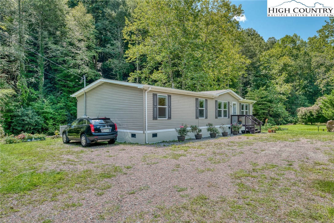 1270 Doe Creek Road Butler, TN 37640 - Photo 10 of 45 Gallery Image 10