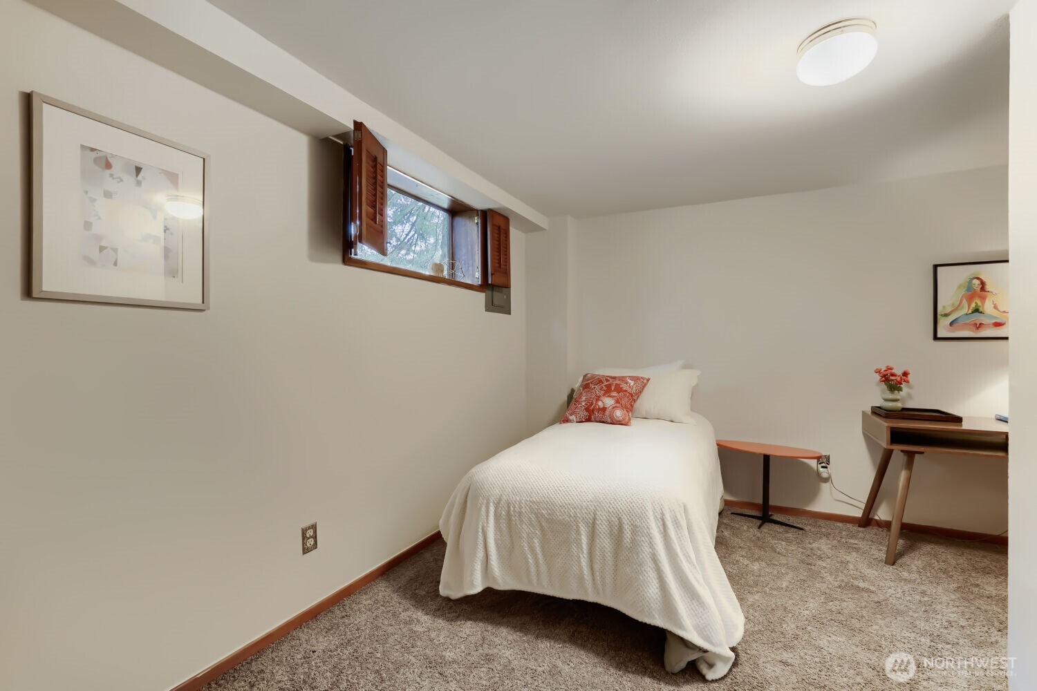 3056 50th Avenue Southwest Seattle, WA 98116 - Photo 25 of 38