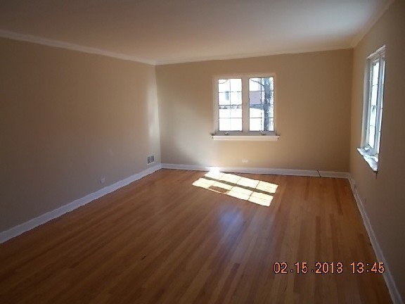 936 Kenton Road Deerfield, IL 60015 - Photo 3 of 11