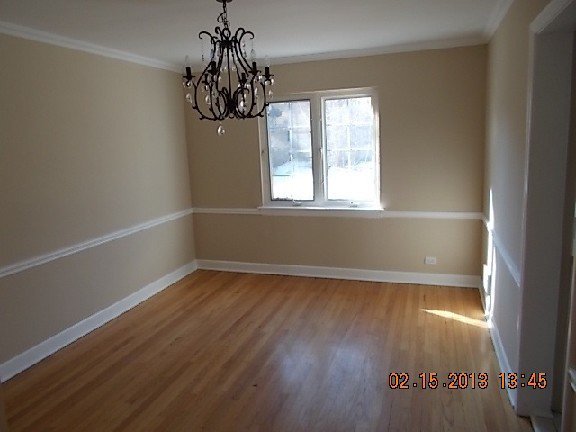 936 Kenton Road Deerfield, IL 60015 - Photo 4 of 11