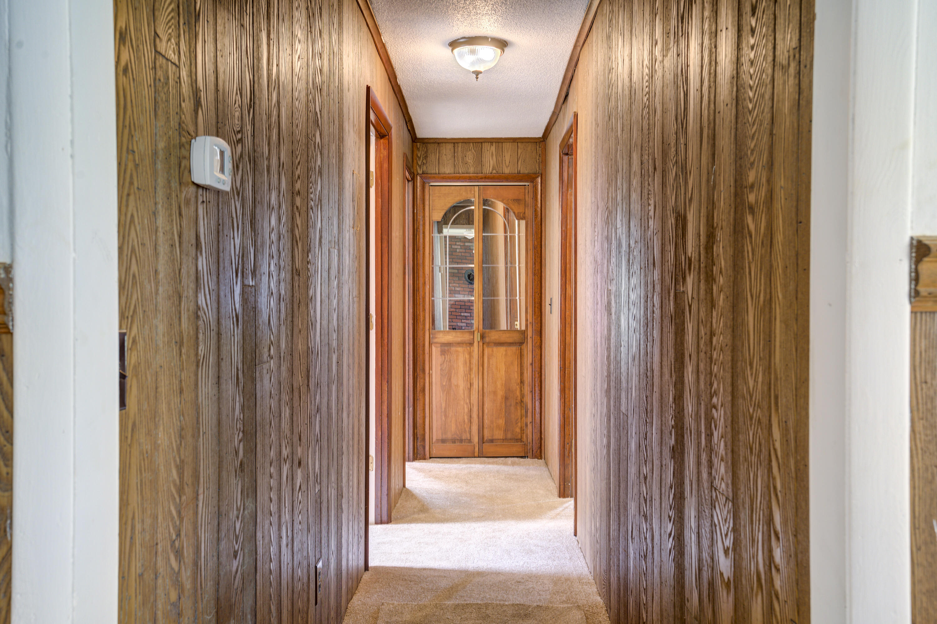 288 Shell Creek Road Roan Mountain, TN 37687 - Photo 21 of 31 Hallway