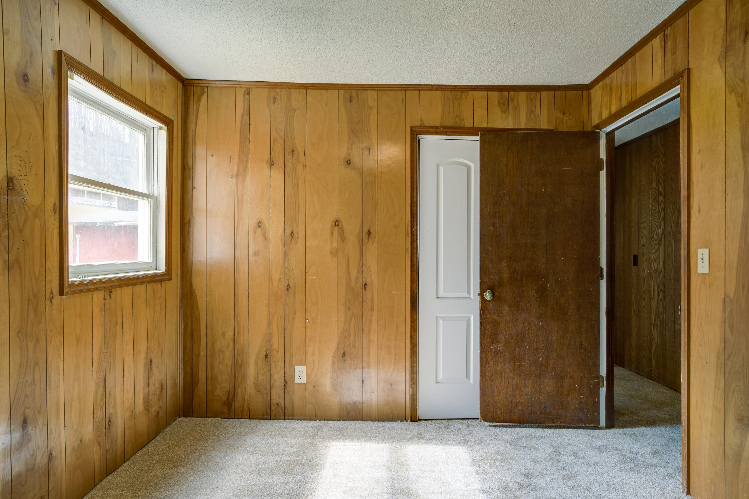 288 Shell Creek Road Roan Mountain, TN 37687 - Photo 27 of 31 Bedroom