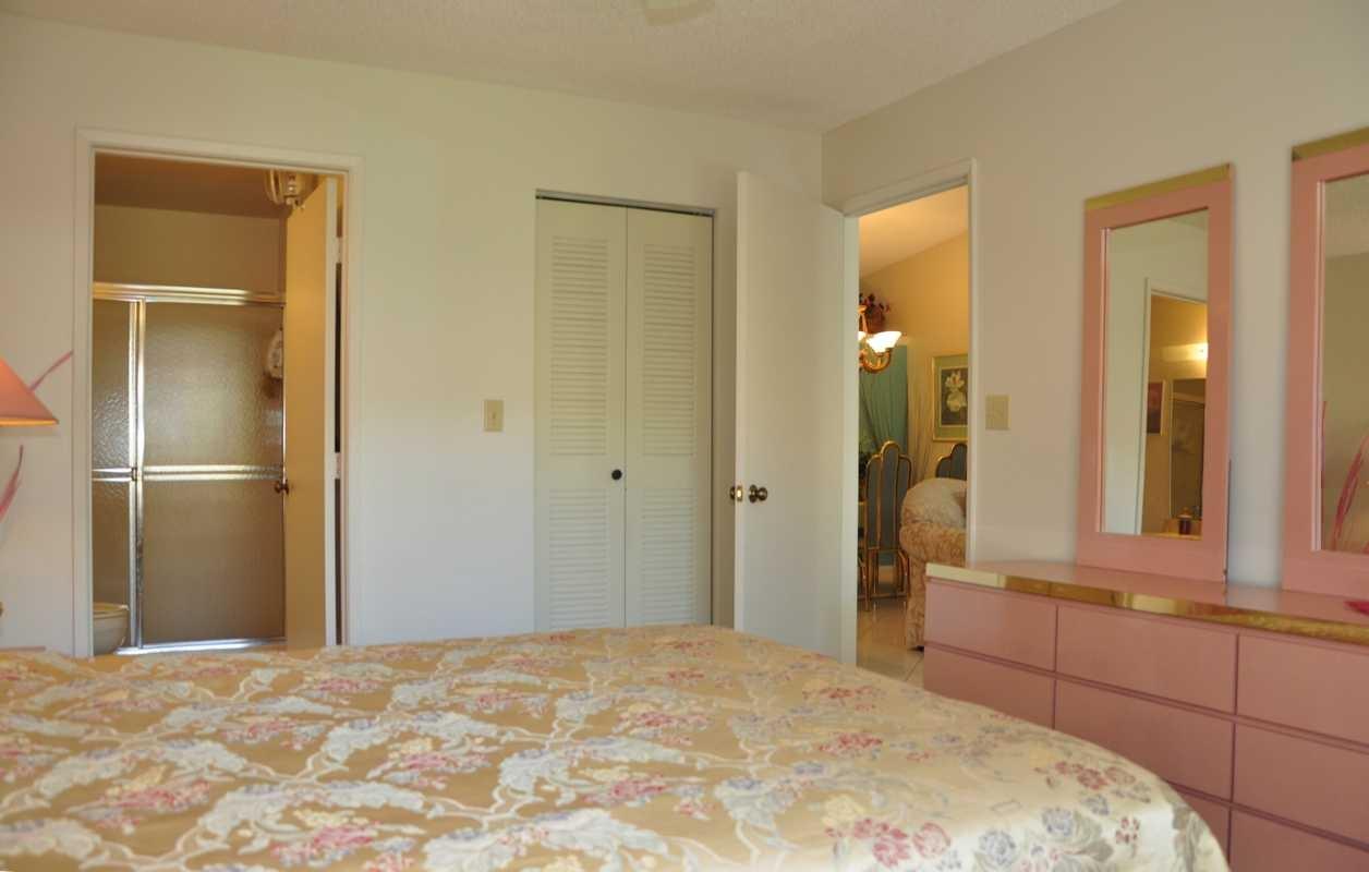 8602 Dreamside Lane Boca Raton, FL 33496 - Photo 15 of 25 SECOND BEDROOM WIDE VIEW