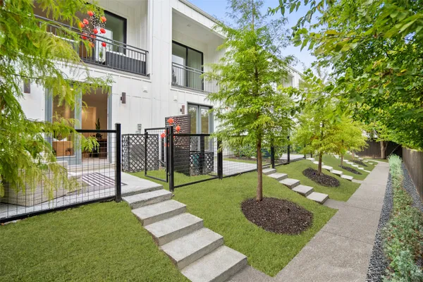 $785,000 | 2505 Bluebonnet Lane, Unit 16, Austin, TX 78704