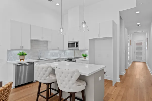 $785,000 | 2505 Bluebonnet Lane, Unit 16, Austin, TX 78704