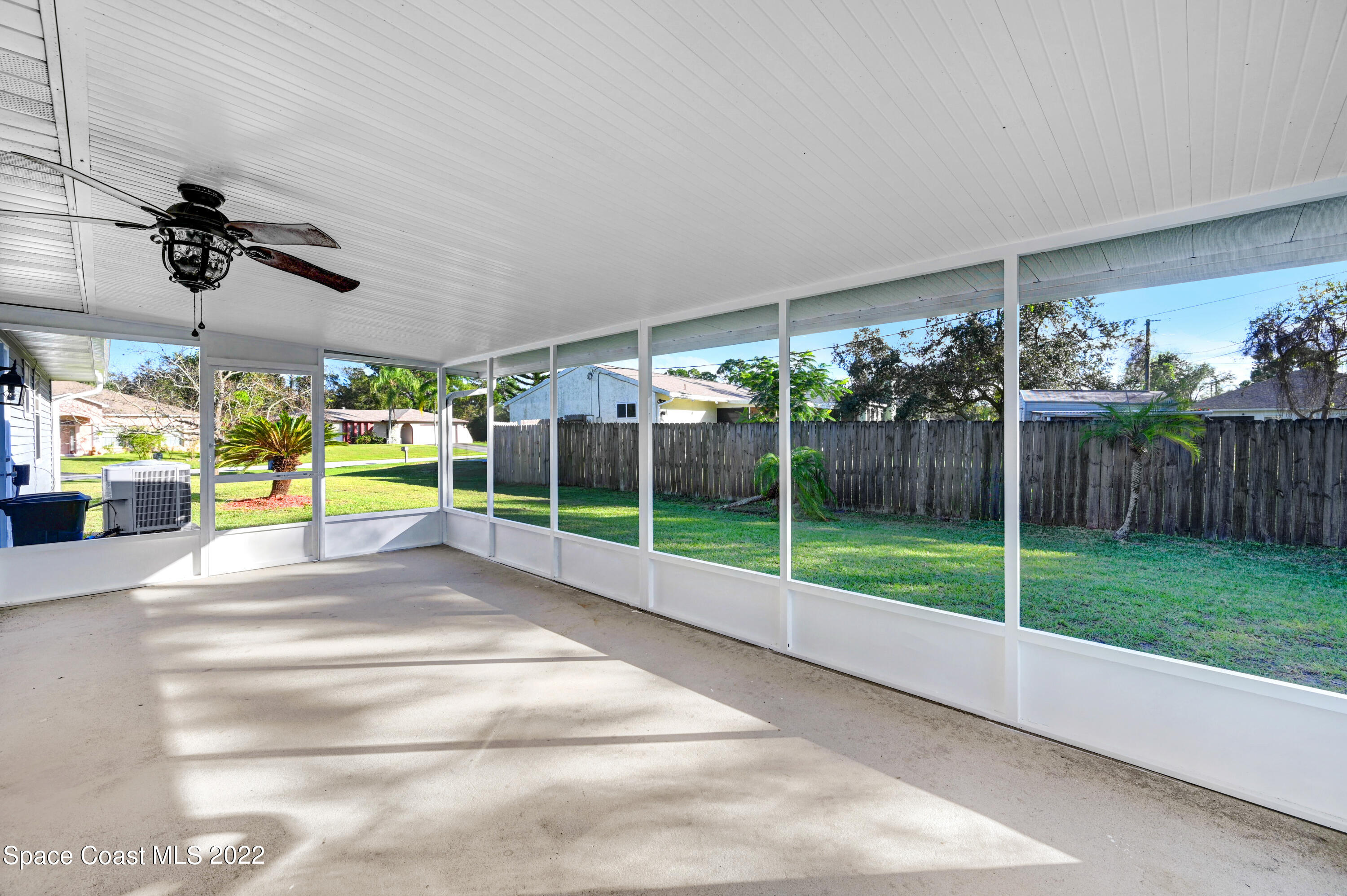 1074 Castile Road Southeast Palm Bay, FL 32909 - Photo 32 of 40