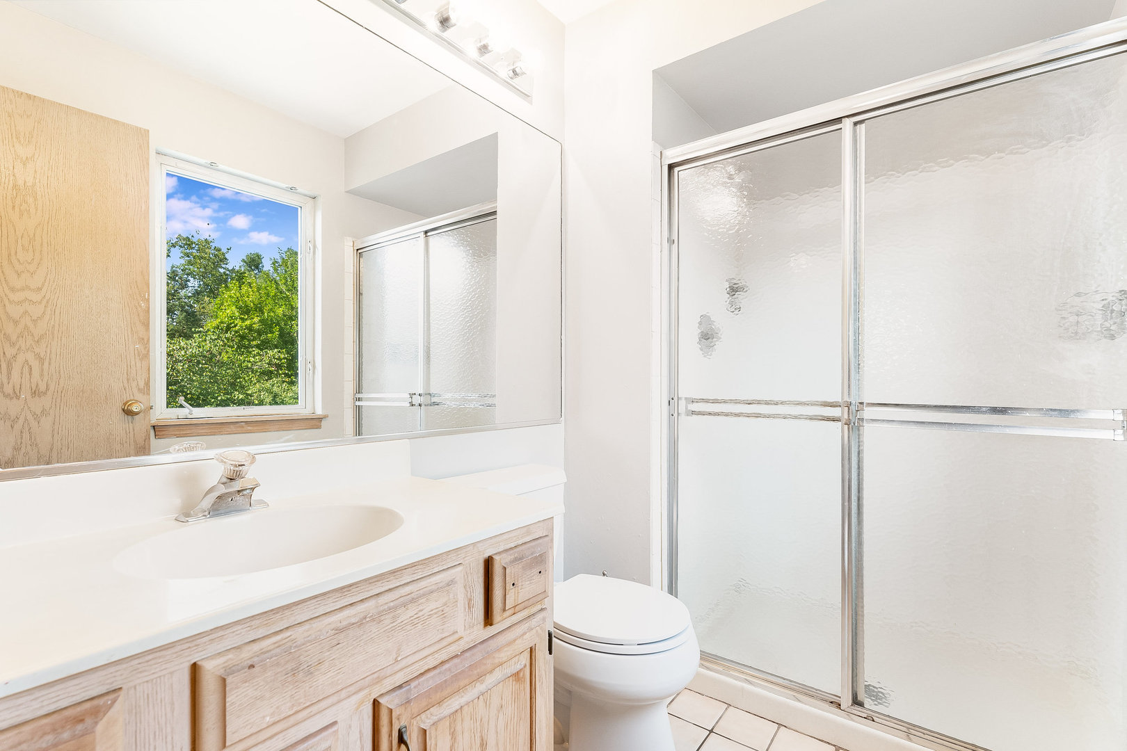 332 North Frontage Road, Unit 2B Willowbrook, IL 60527 - Photo 12 of 15 Gallery Image 12