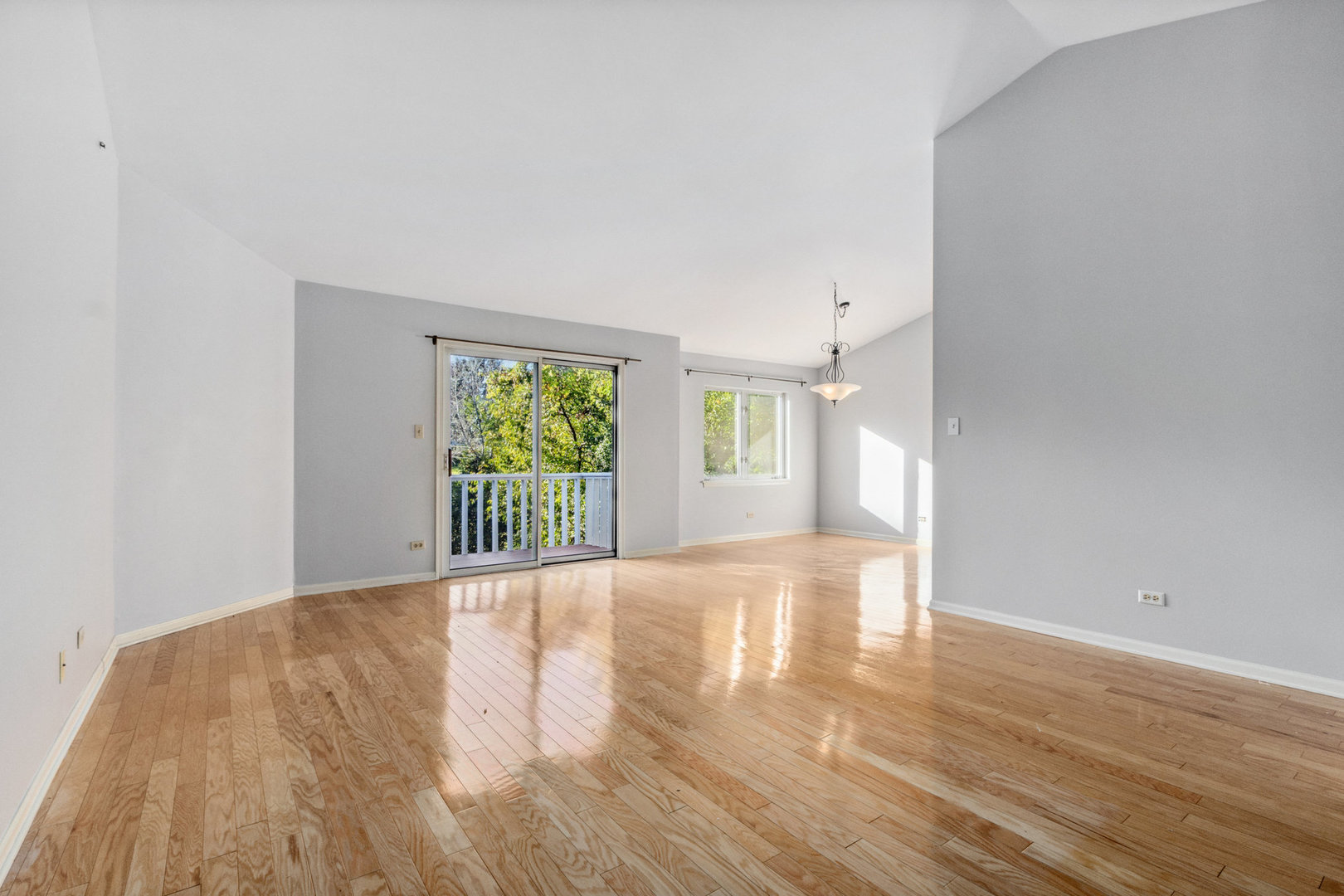 332 North Frontage Road, Unit 2B Willowbrook, IL 60527 - Photo 8 of 15 Gallery Image 8