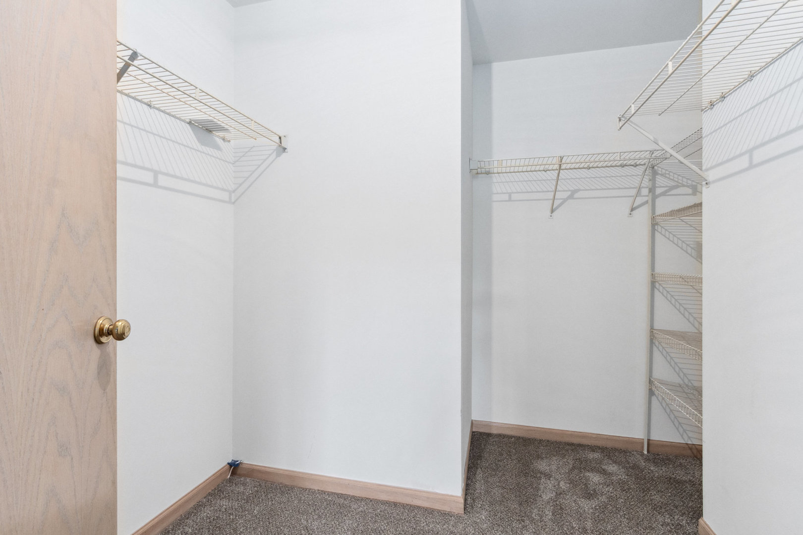 332 North Frontage Road, Unit 2B Willowbrook, IL 60527 - Photo 10 of 15 Gallery Image 10