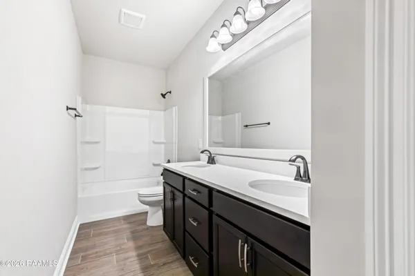 $2,100 | 128 Rose Of Sharon Lane, Lafayette, LA 70508