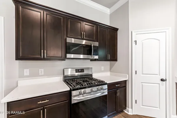 $2,100 | 128 Rose Of Sharon Lane, Lafayette, LA 70508