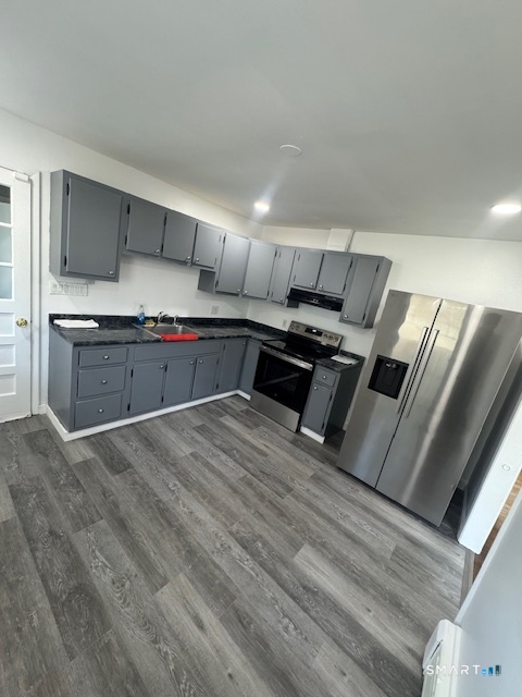 150 Kaynor Drive Waterbury, CT 06708 - Photo 3 of 13