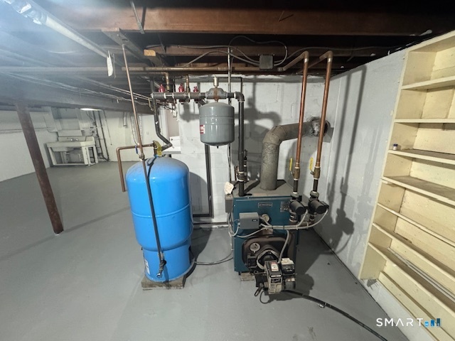 150 Kaynor Drive Waterbury, CT 06708 - Photo 8 of 13