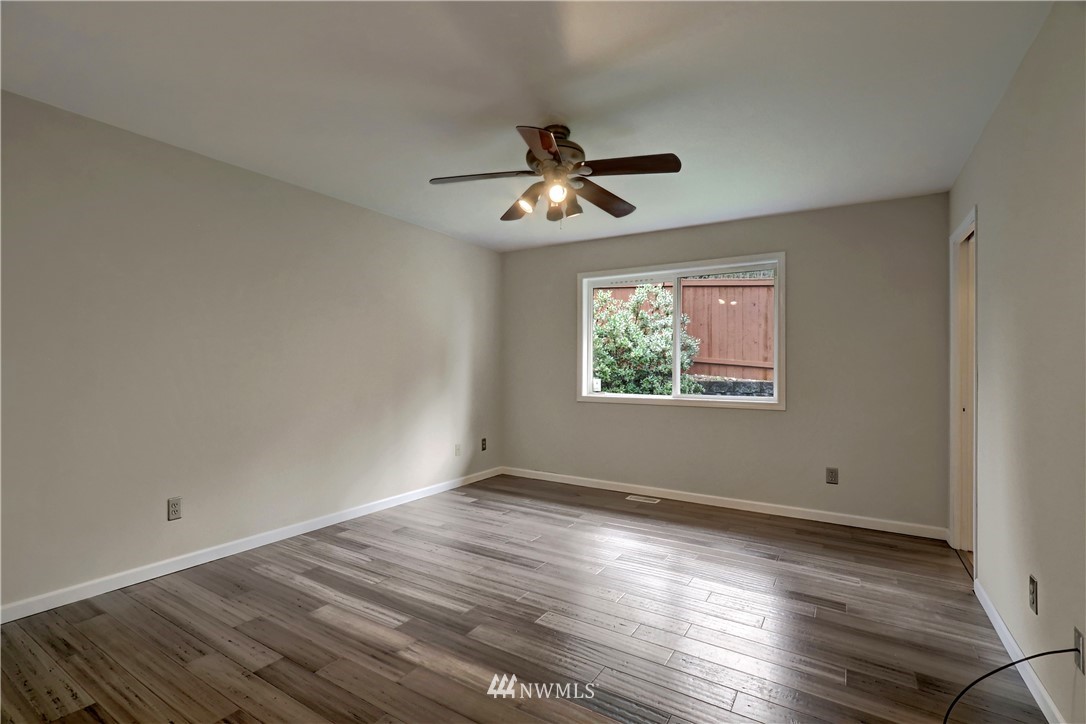 3216 201st Place Southeast Bothell, WA 98012 - Photo 12 of 17