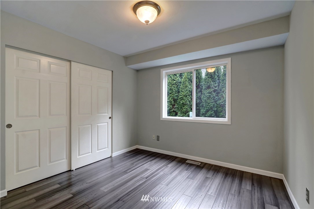 3216 201st Place Southeast Bothell, WA 98012 - Photo 13 of 17