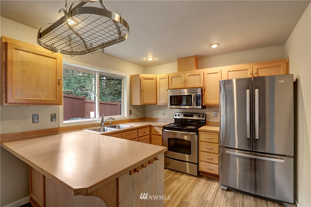 3216 201st Place Southeast Bothell, WA 98012 - Photo 5 of 17