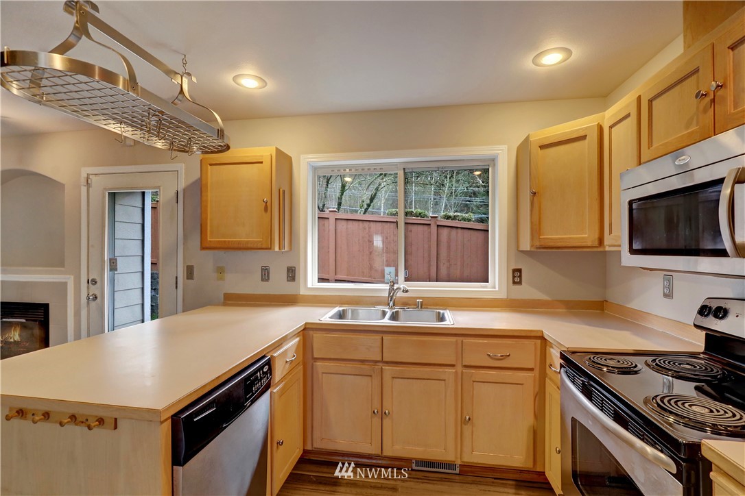 3216 201st Place Southeast Bothell, WA 98012 - Photo 6 of 17