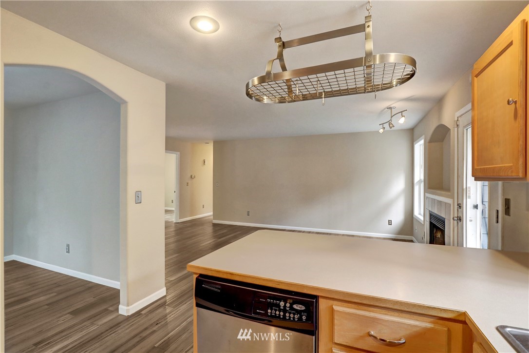 3216 201st Place Southeast Bothell, WA 98012 - Photo 7 of 17