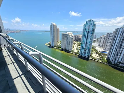 $4,400 | 325 South Biscayne Boulevard, Unit 3719, Miami, FL 33131