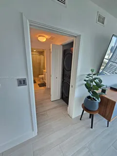 $4,400 | 325 South Biscayne Boulevard, Unit 3719, Miami, FL 33131