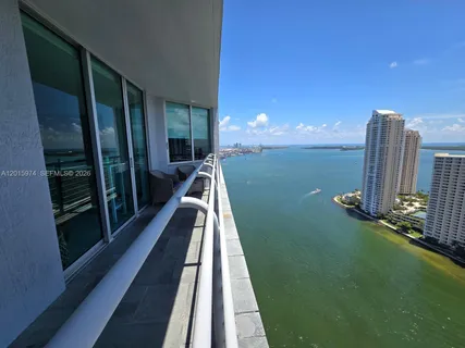 $4,400 | 325 South Biscayne Boulevard, Unit 3719, Miami, FL 33131