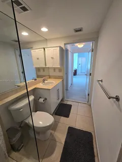 $4,400 | 325 South Biscayne Boulevard, Unit 3719, Miami, FL 33131