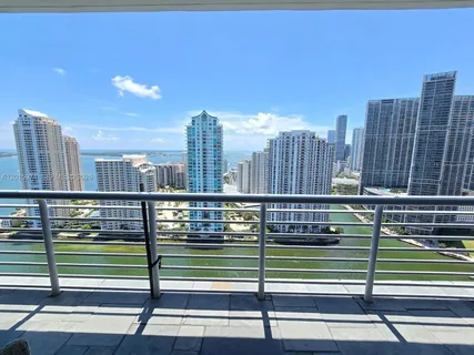 $4,400 | 325 South Biscayne Boulevard, Unit 3719, Miami, FL 33131