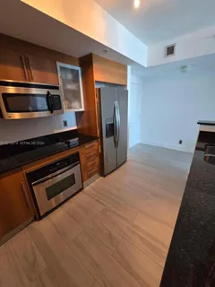 $4,400 | 325 South Biscayne Boulevard, Unit 3719, Miami, FL 33131