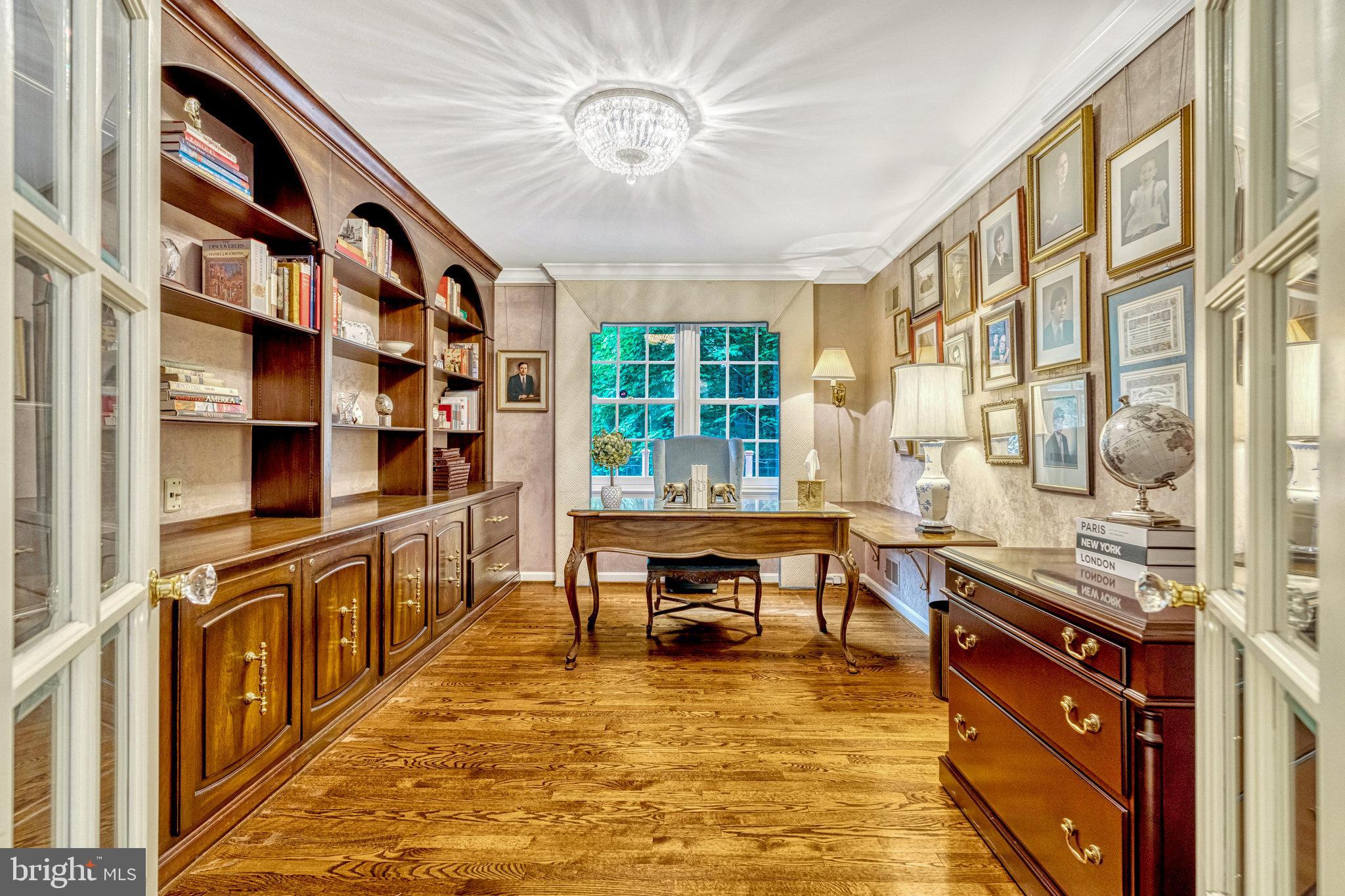 7719 Crossover Drive McLean, VA 22102 - Photo 13 of 99