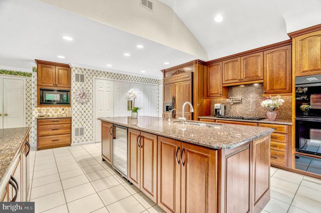 $2,100,000 | 7719 Crossover Drive, McLean, VA 22102