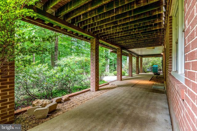 $2,100,000 | 7719 Crossover Drive, McLean, VA 22102