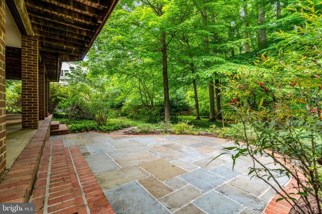 $2,100,000 | 7719 Crossover Drive, McLean, VA 22102