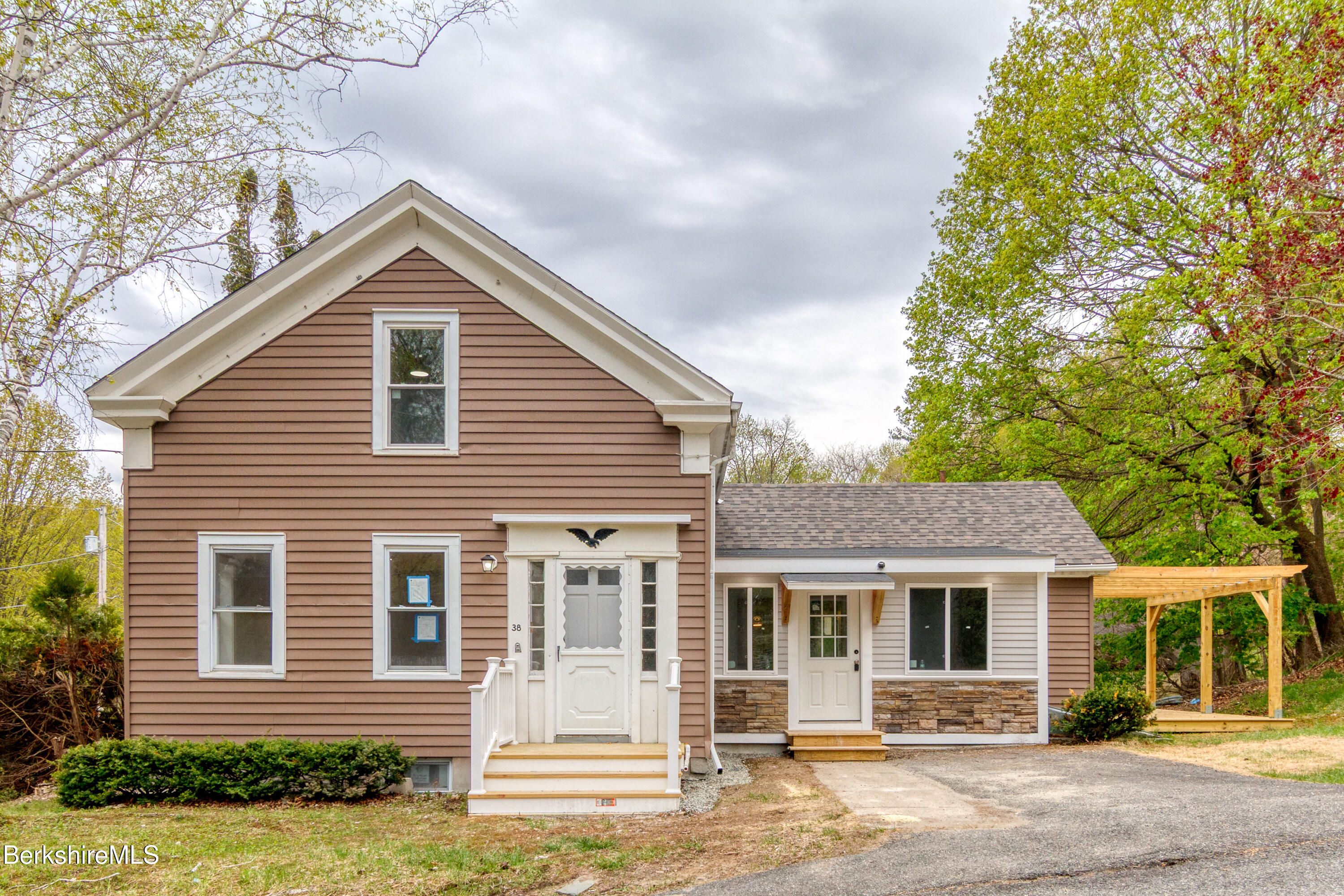 38 Fisk Road Adams, MA 01220 - Photo 3 of 27 Front