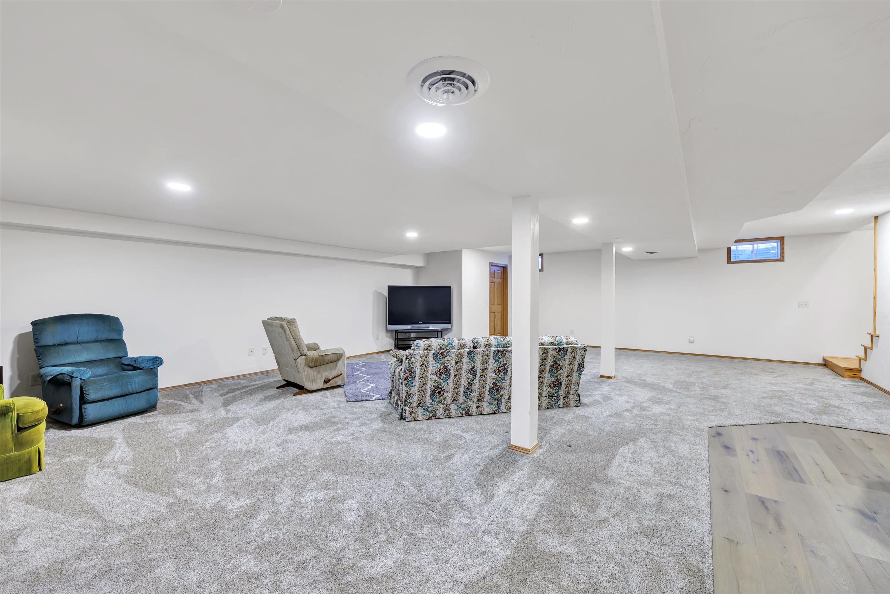 5142 Menominee Line Road Gillett, WI 54124 - Photo 20 of 52