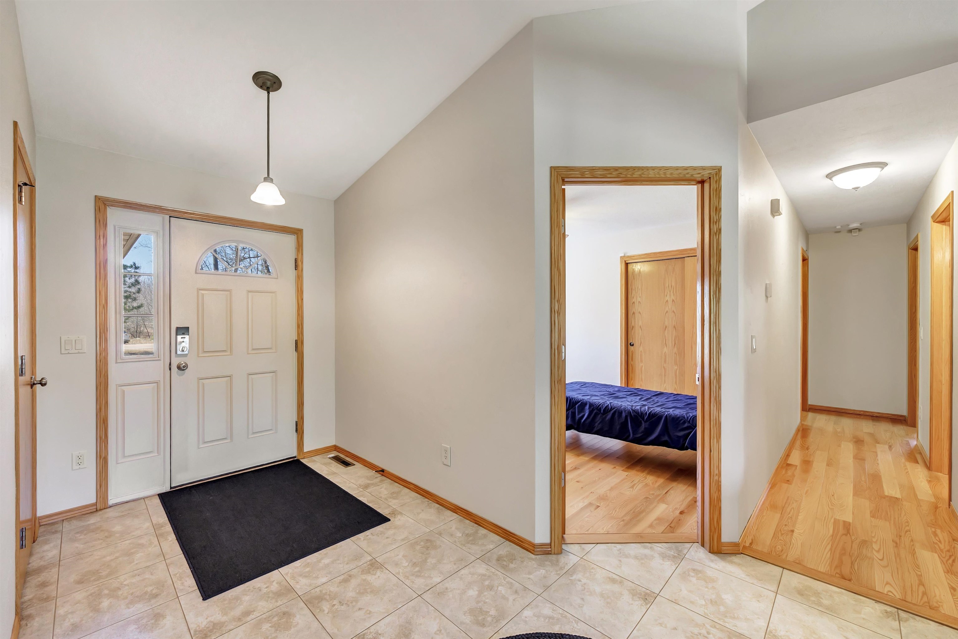 5142 Menominee Line Road Gillett, WI 54124 - Photo 2 of 52