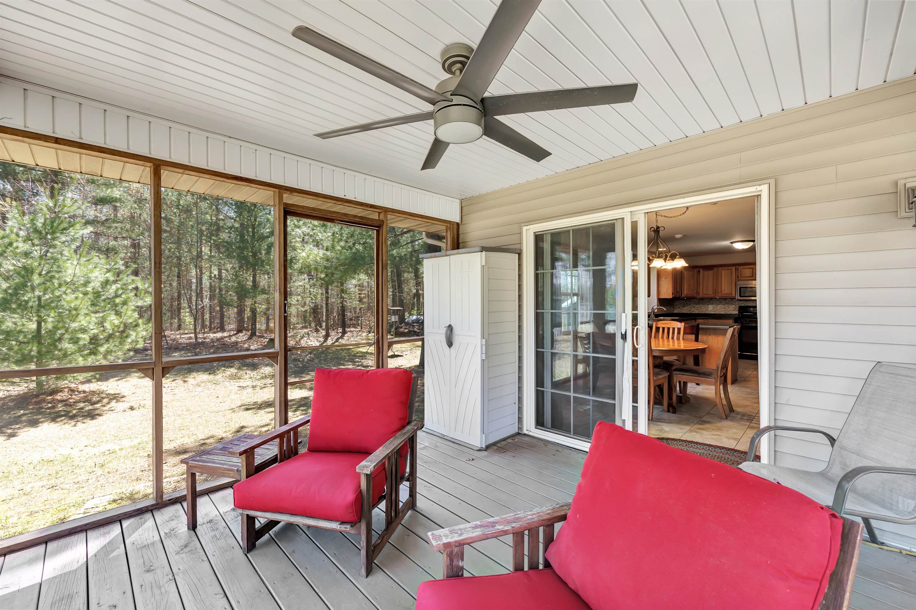 5142 Menominee Line Road Gillett, WI 54124 - Photo 26 of 52