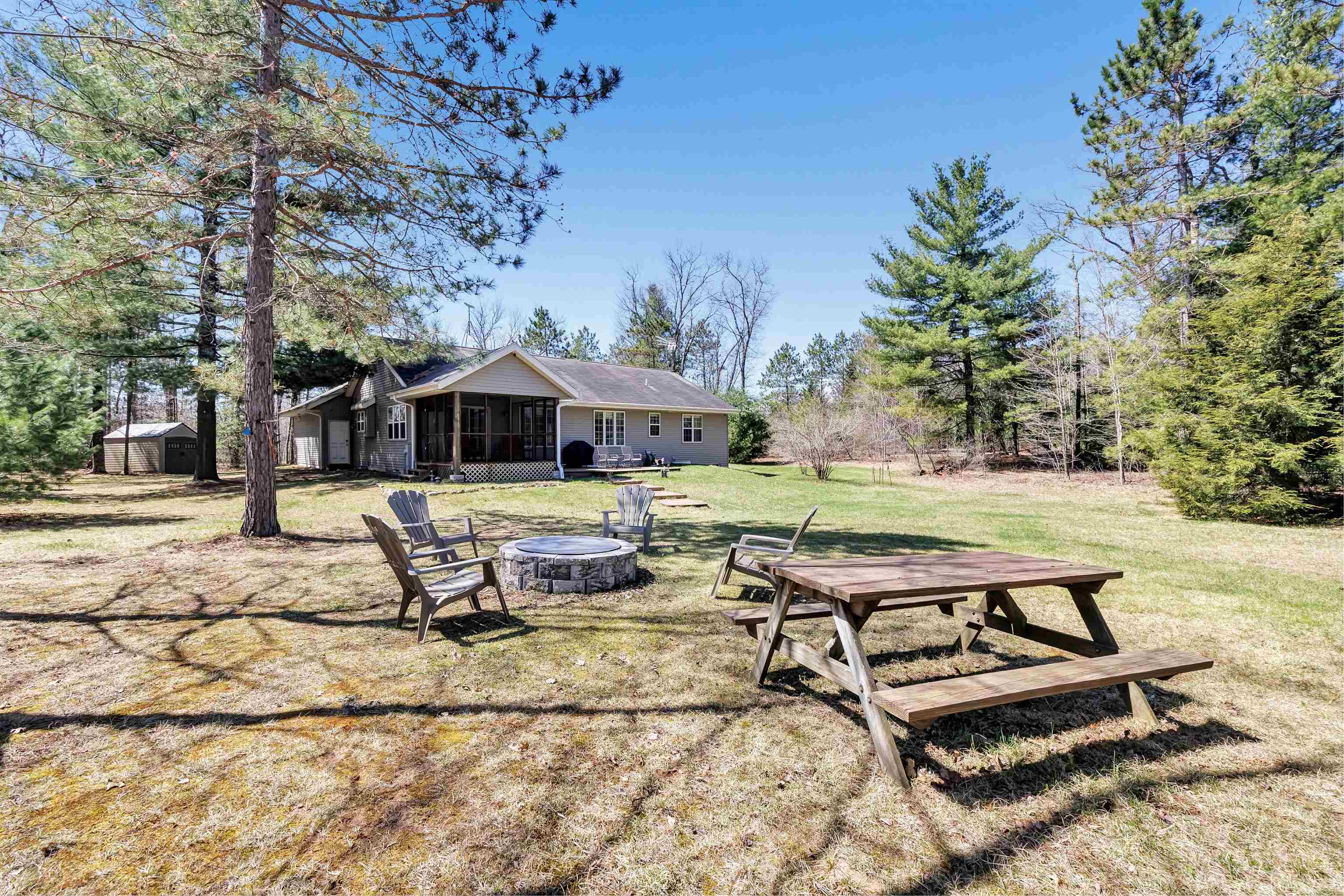 5142 Menominee Line Road Gillett, WI 54124 - Photo 29 of 52