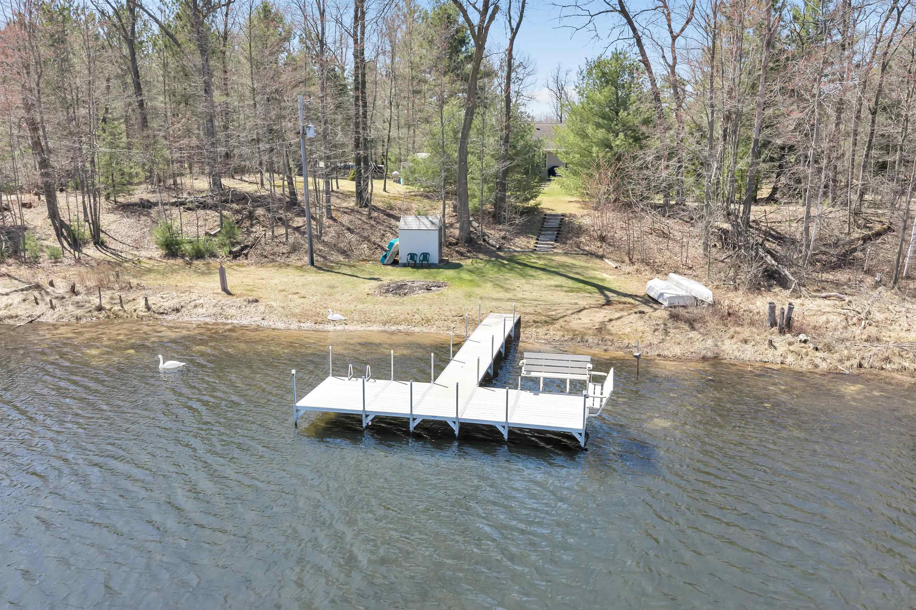 5142 Menominee Line Road Gillett, WI 54124 - Photo 38 of 52