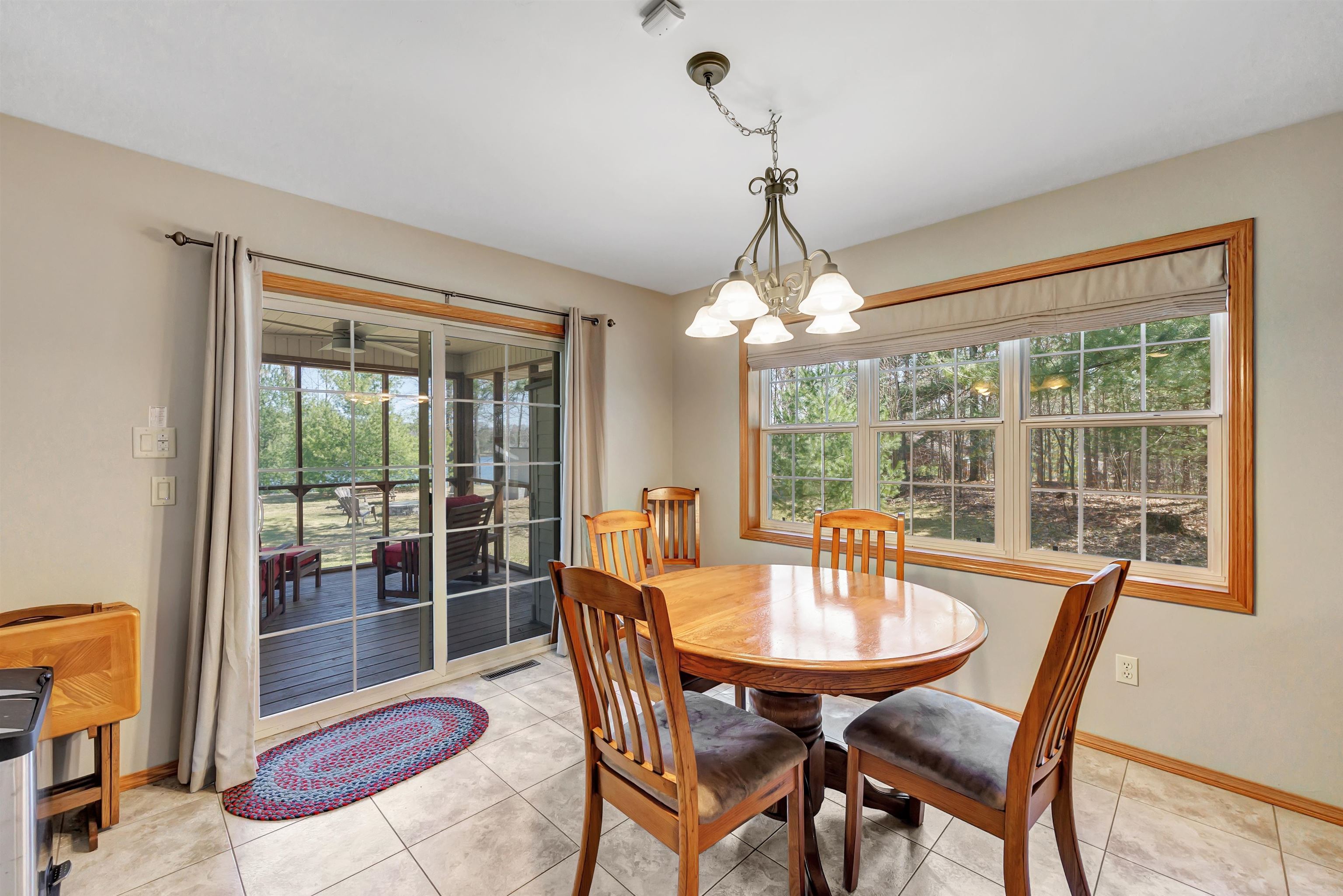 5142 Menominee Line Road Gillett, WI 54124 - Photo 6 of 52