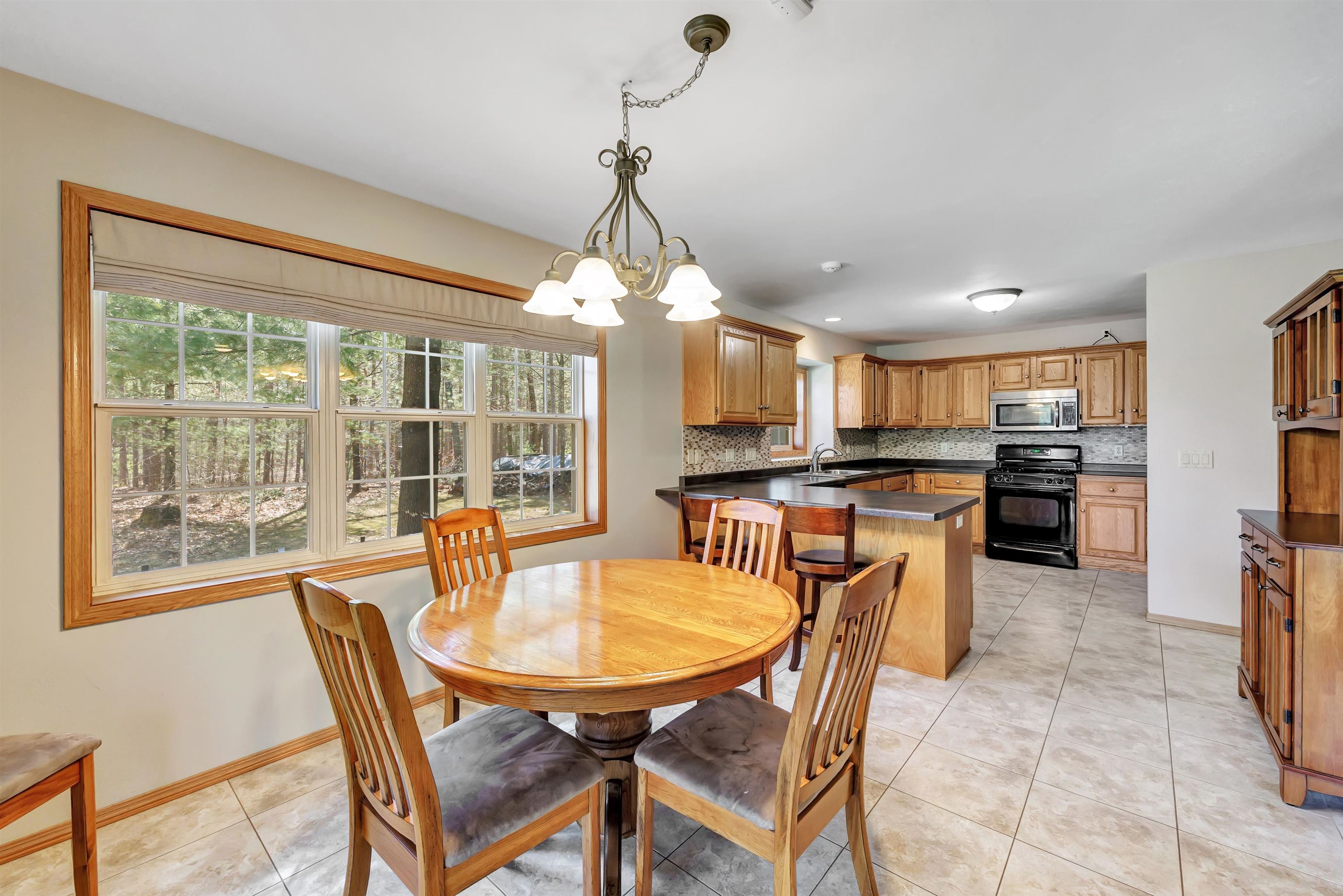 5142 Menominee Line Road Gillett, WI 54124 - Photo 7 of 52