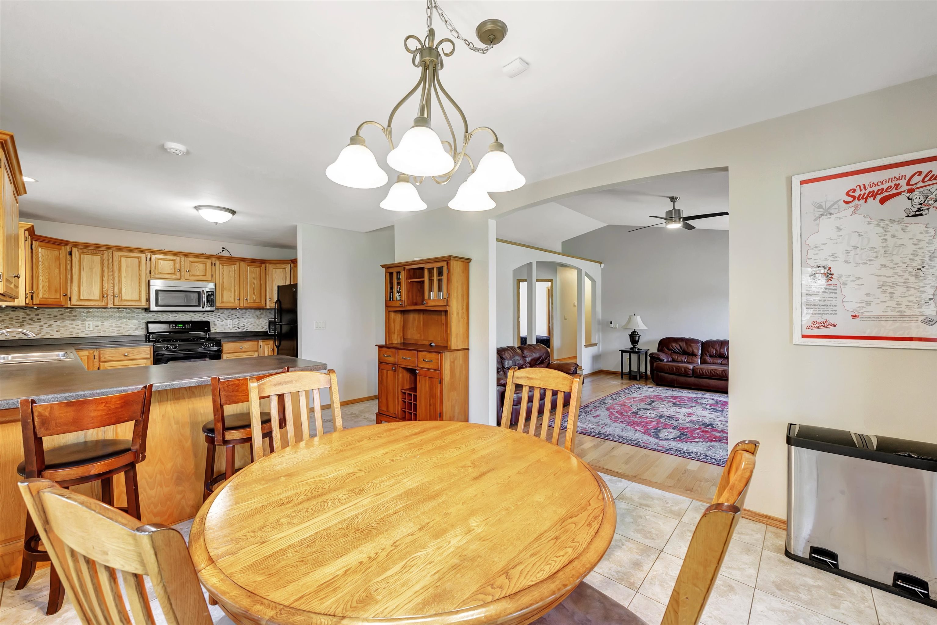 5142 Menominee Line Road Gillett, WI 54124 - Photo 8 of 52