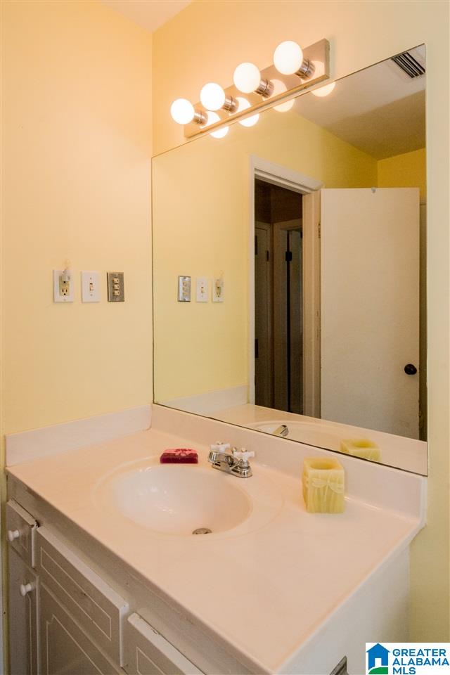 3657 Crestside Road Birmingham, AL 35223 - Photo 24 of 31