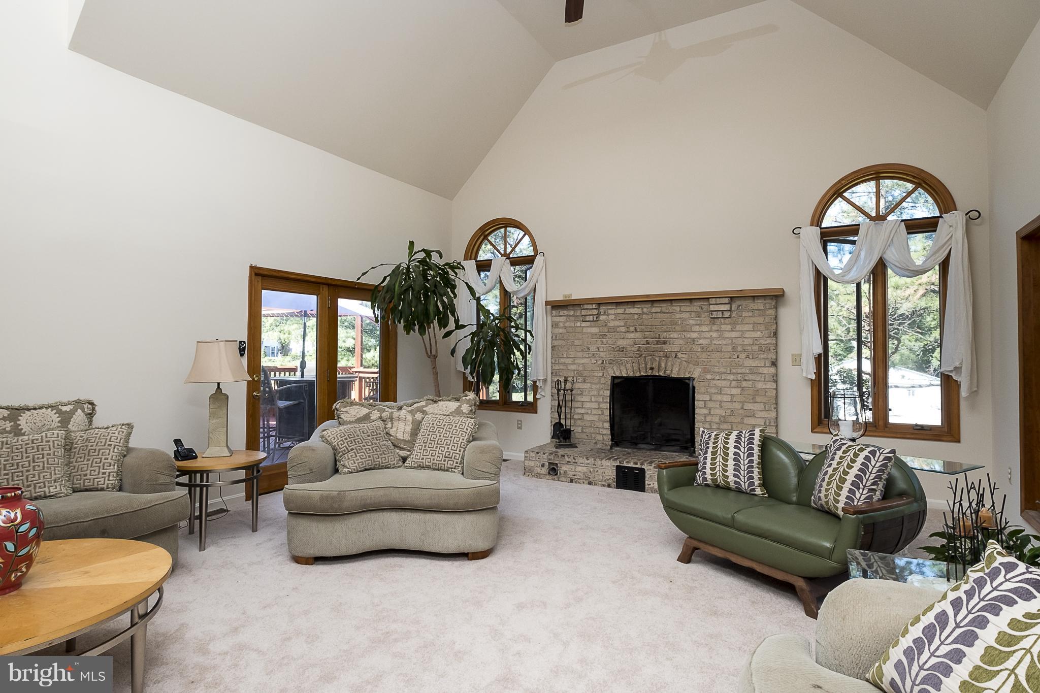 6294 Old Washington Road Elkridge, MD 21075 - Photo 12 of 30 Family Room