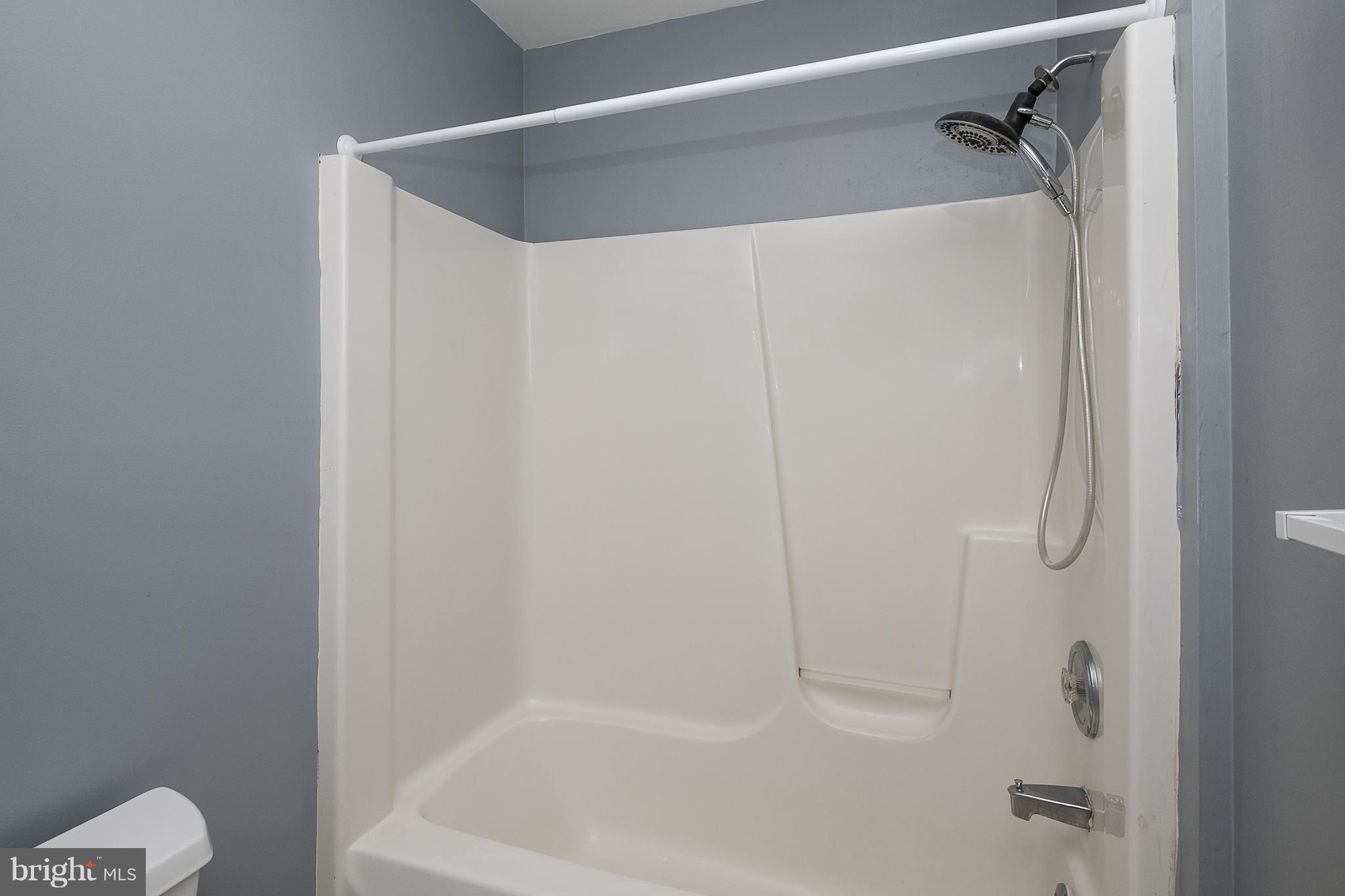 6294 Old Washington Road Elkridge, MD 21075 - Photo 17 of 30 Bath