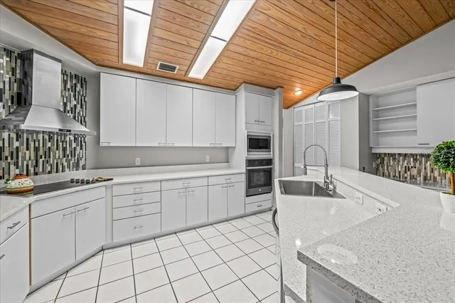 $575,000 | 1326 Northwest 57th Street, Gainesville, FL 32605