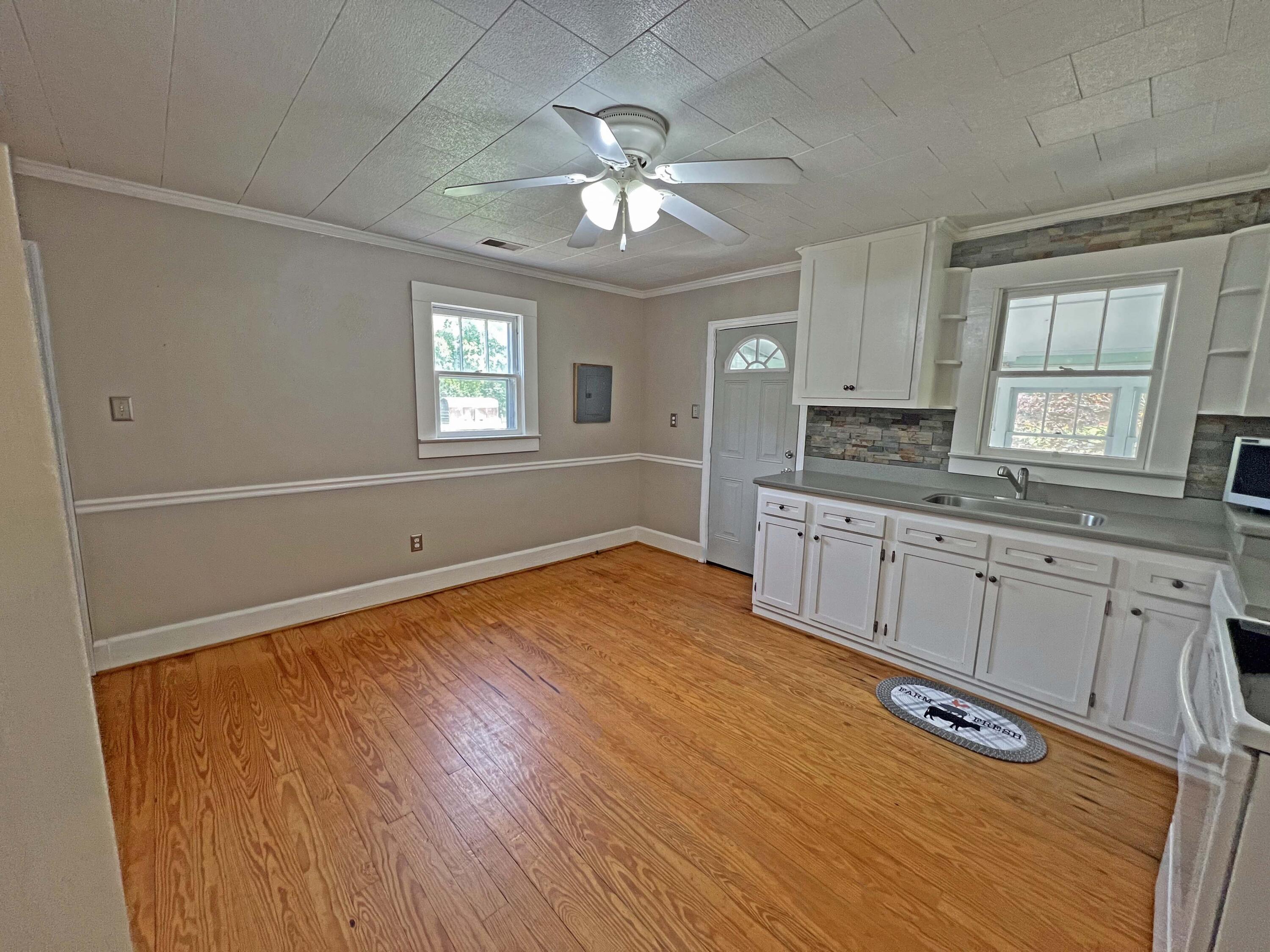 1315 State Rd S-38-81 Elloree, SC 29047 - Photo 14 of 38 16