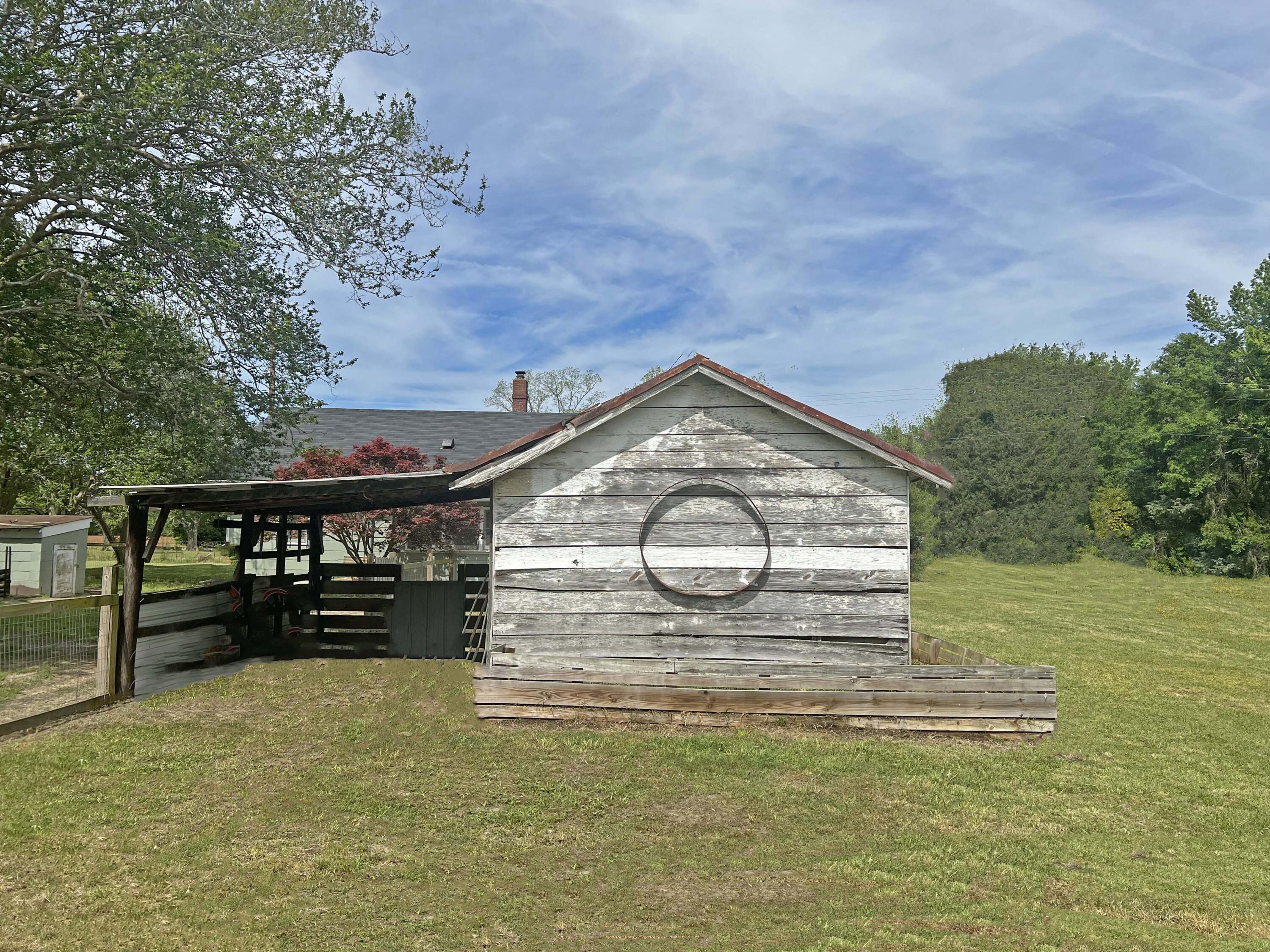 1315 State Rd S-38-81 Elloree, SC 29047 - Photo 31 of 38 38